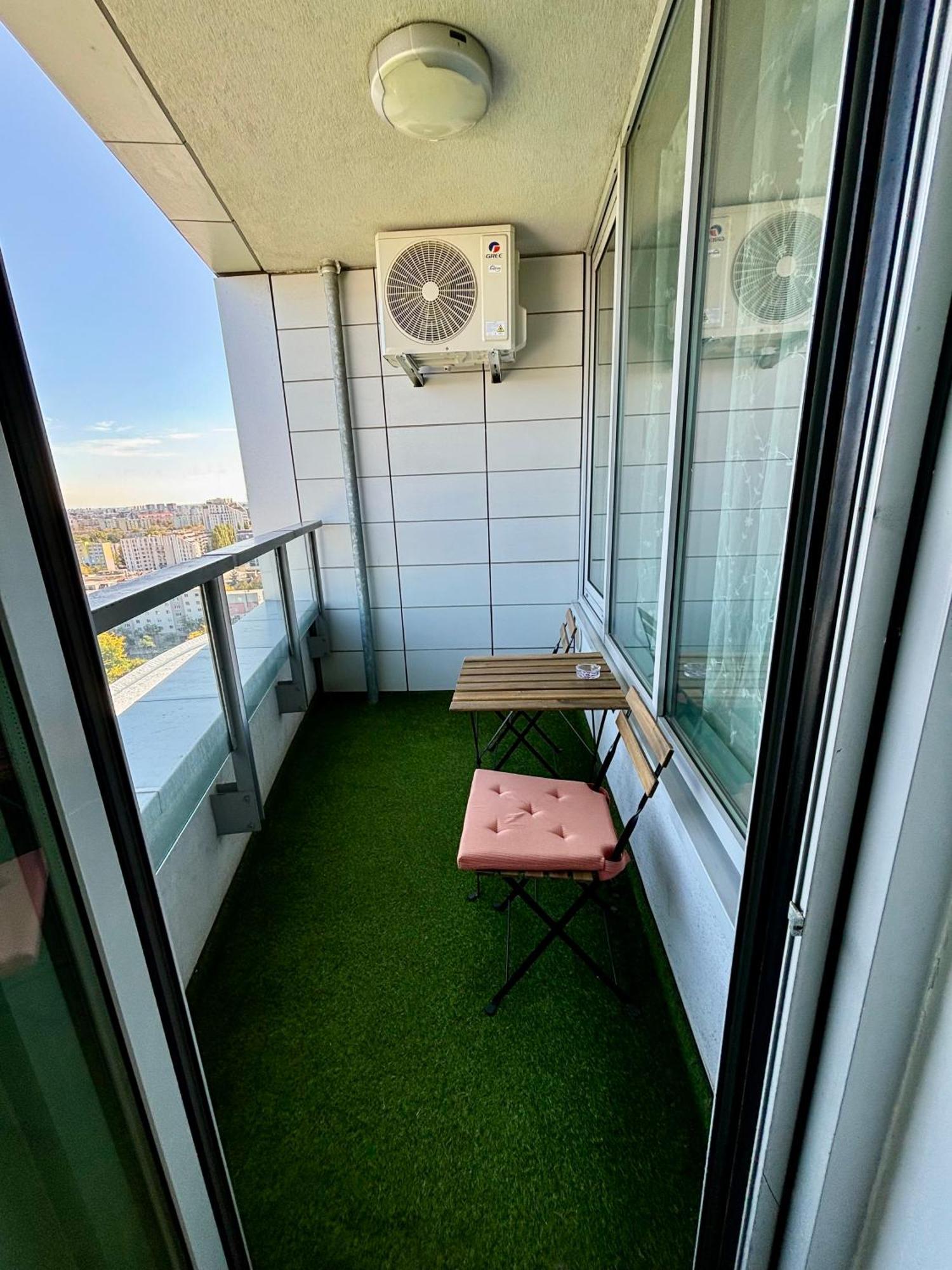 Three Towers With Beautiful View And Parking! Daire Bratislava Dış mekan fotoğraf